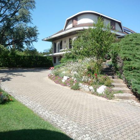 La Maison Des Bonheurs Bed and Breakfast Rillieux-la-Pape Esterno foto