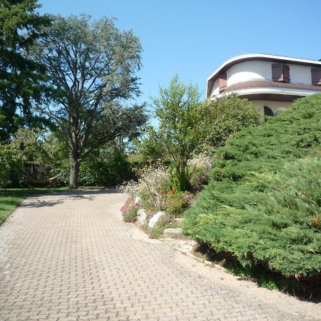 La Maison Des Bonheurs Bed and Breakfast Rillieux-la-Pape Esterno foto