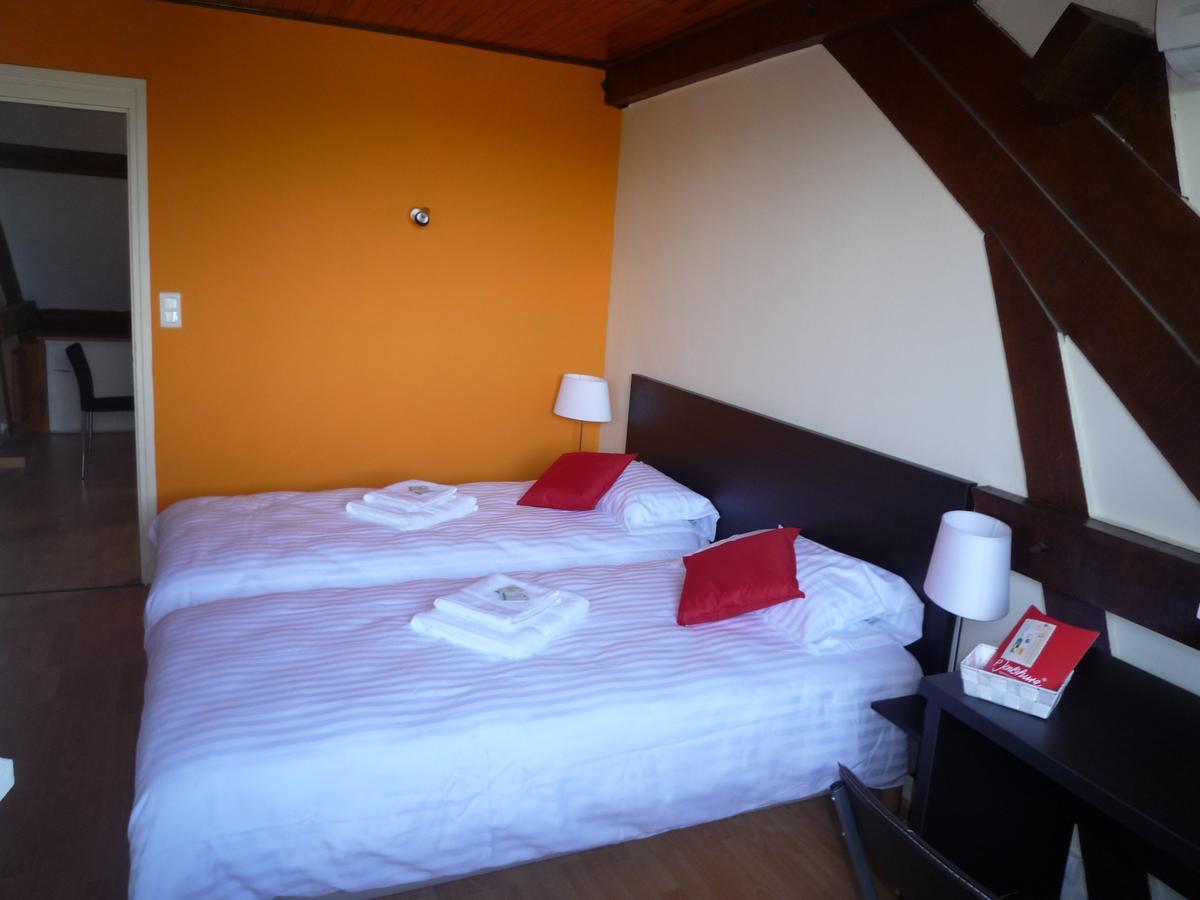 La Maison Des Bonheurs Bed and Breakfast Rillieux-la-Pape Esterno foto