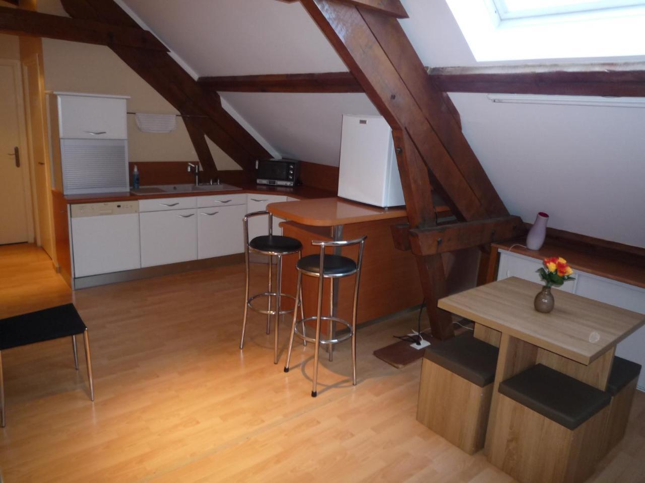 La Maison Des Bonheurs Bed and Breakfast Rillieux-la-Pape Esterno foto